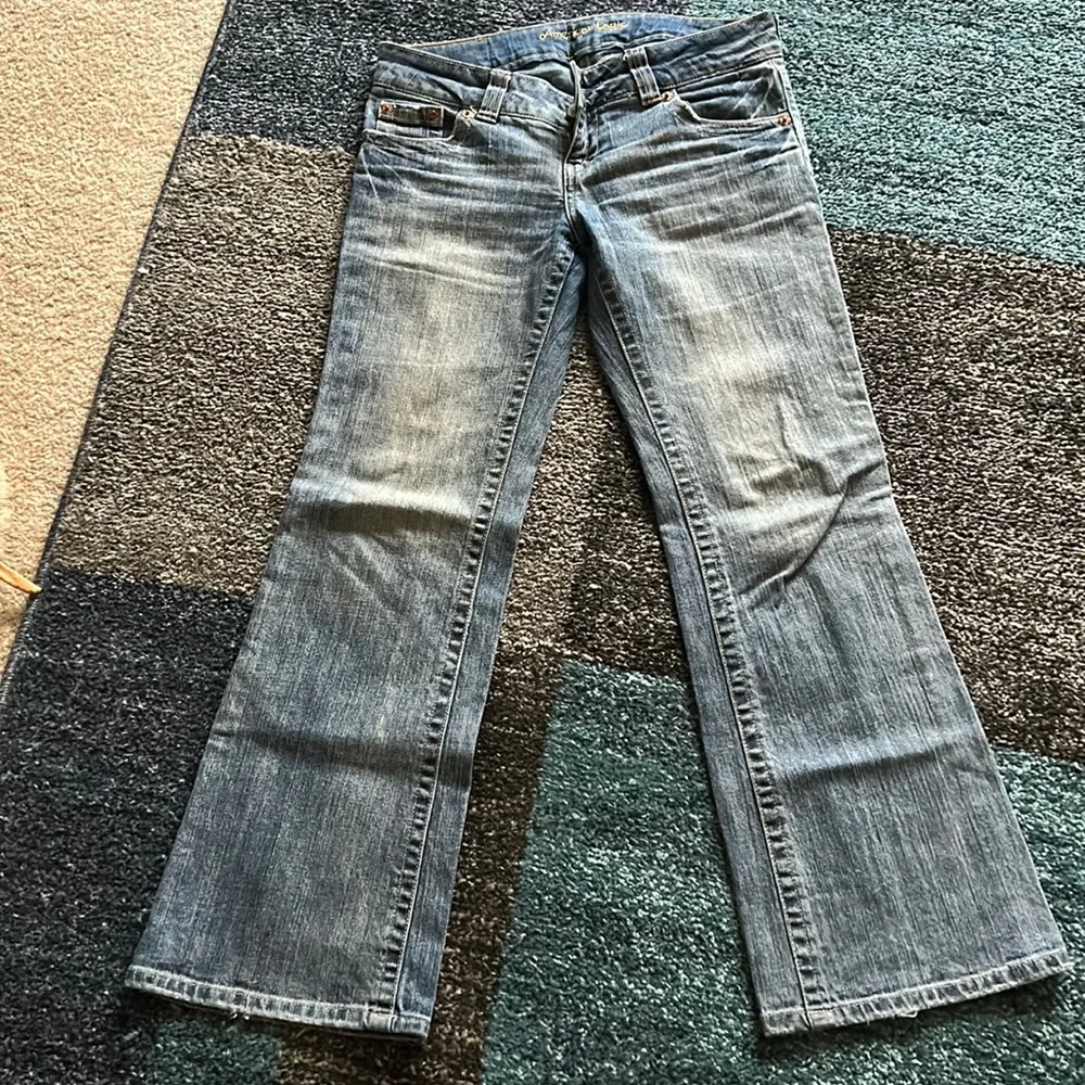 American Eagle, boot cut jeans. Gently worn, size 4-short - Picture 1 of 5
